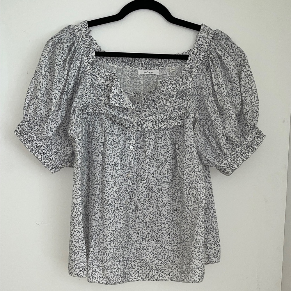 Doen Blue Floral Puff Sleeve Blouse